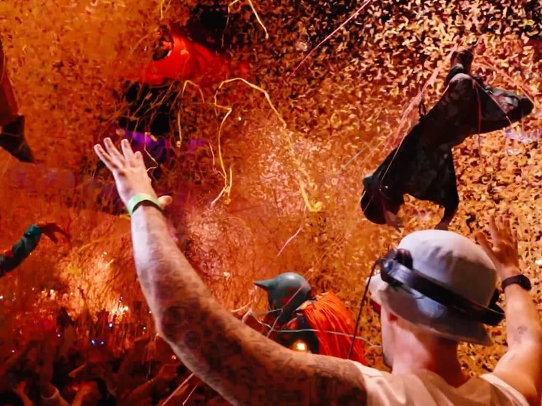 Confetti, Colour & Chaos